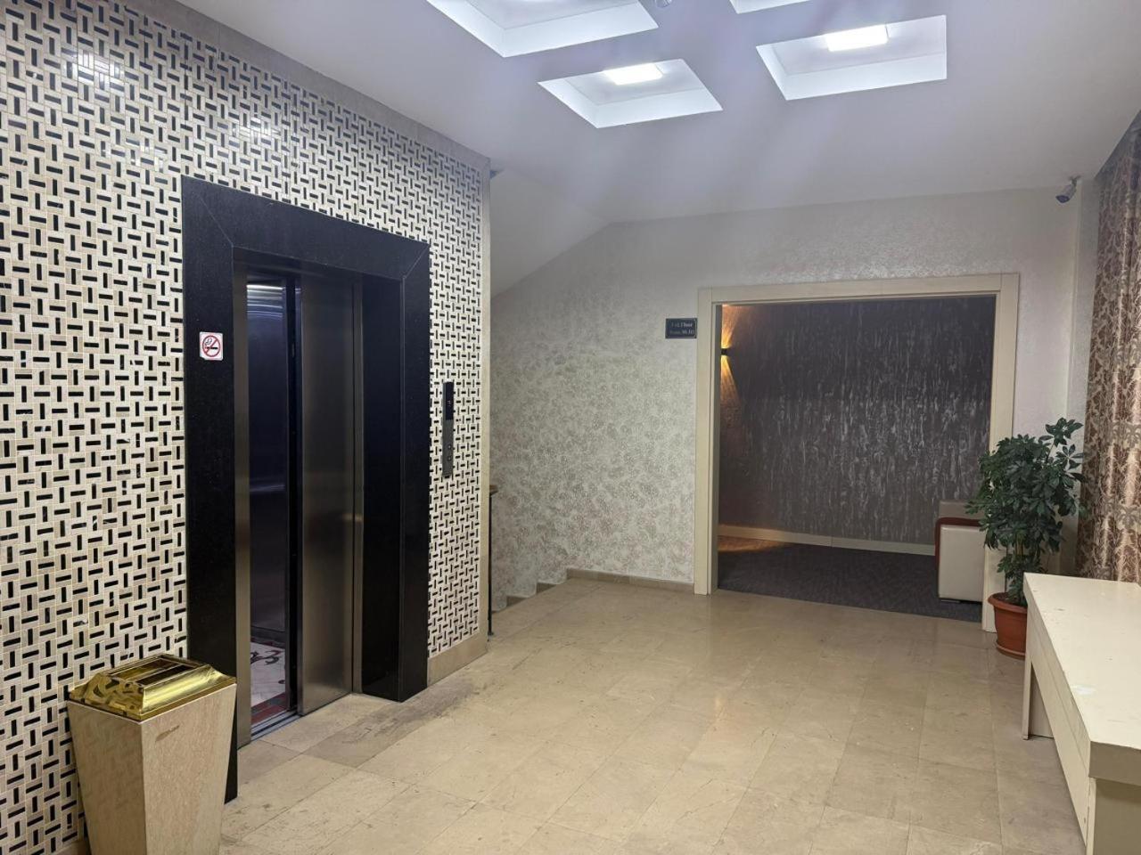 Black Mont Inn Hotel Baku Exterior photo
