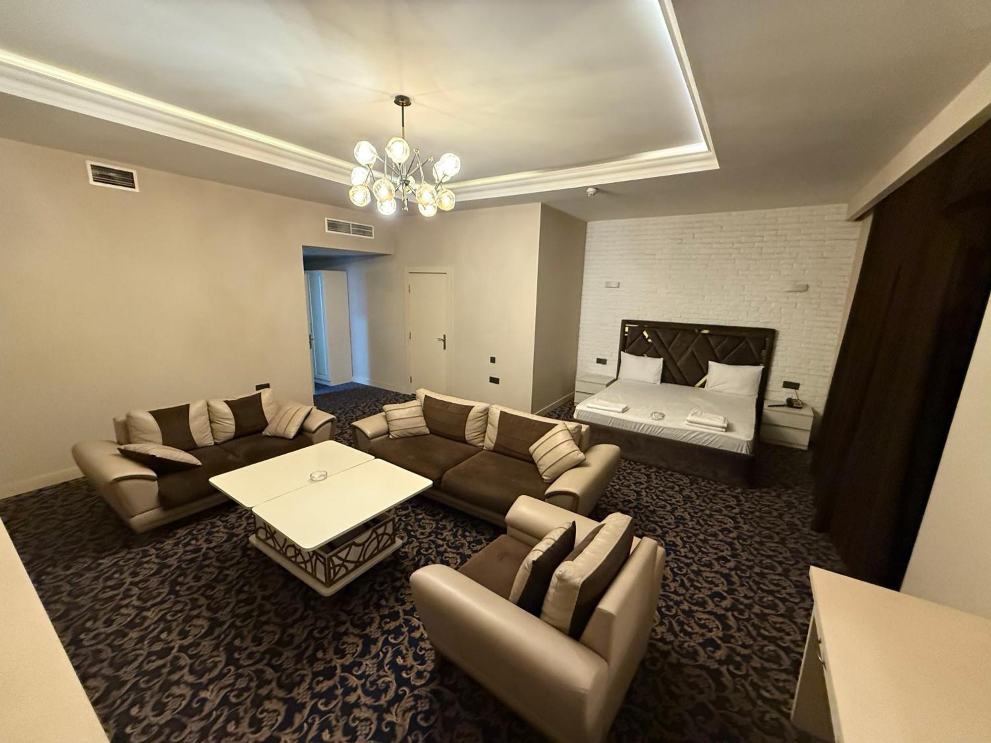 Black Mont Inn Hotel Baku Exterior photo